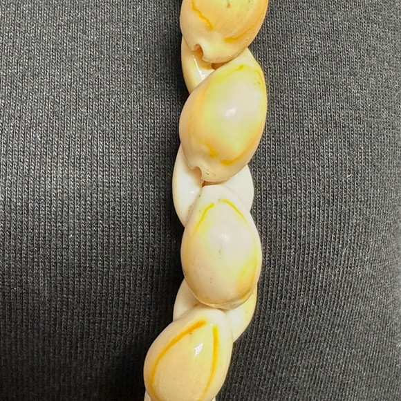 Vintage Double Cowrie Shell Necklace Hawaiian Wedding Lei 17.5 in. - Picture 11 of 13